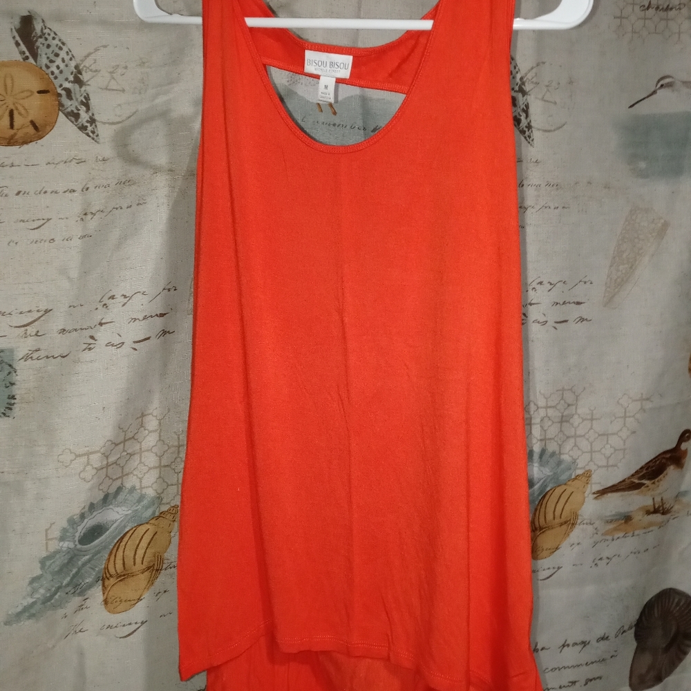 Bisou size medium orange tank with cute back